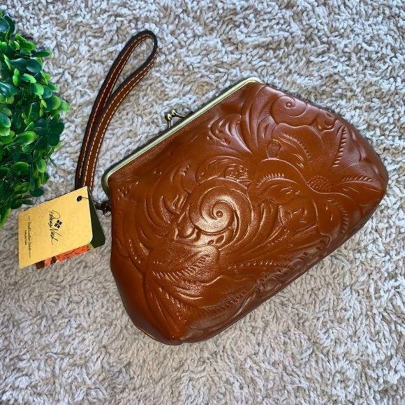 Patricia Nash Savena‎ Burnished Tooled Wristlet - Picture 1 of 8